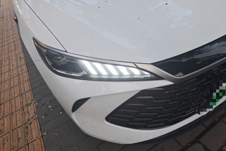 Used BYD Qin PLUS 2025 DM-i Smart Drive 120KM Superior Model Right Front Headlight