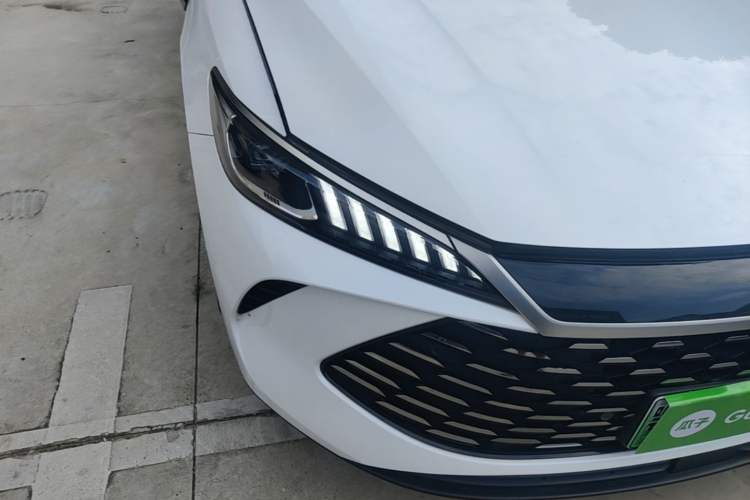 Used BYD Qin PLUS 2025 DM-i Smart Drive 120KM Superior Model Right Front Headlight