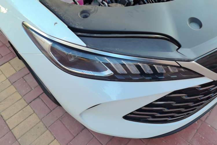 Used BYD Qin PLUS 2025 DM-i Smart Drive 55KM Leading Model Right Front Headlight