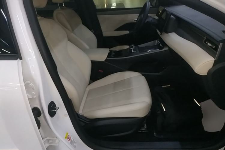 Used BYD Qin PLUS 2025 DM-i Smart Drive 55KM Leading Model Right Front Seat