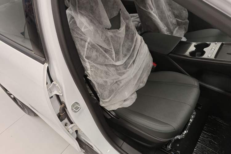 Used BYD Qin PLUS  Right Front Seat
