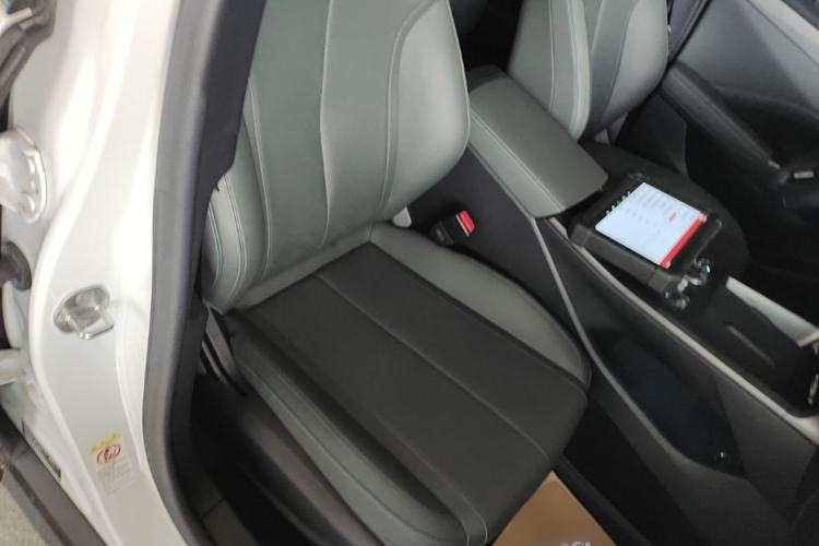 Used BYD Qin PLUS 2025 DM-i Smart Drive 120KM Superior Model Right Front Seat