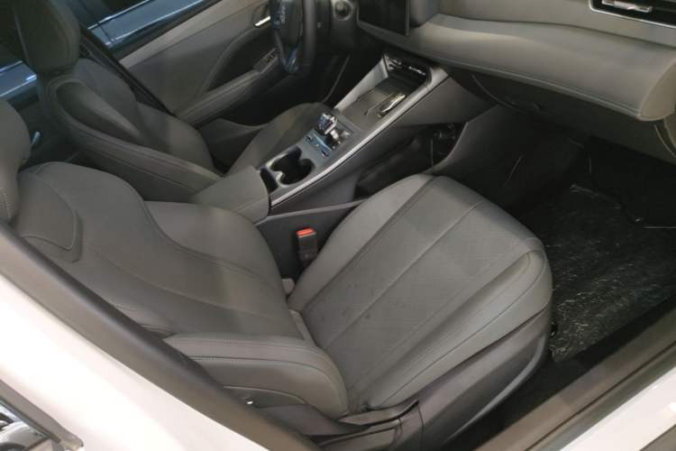 Used BYD Qin PLUS 2025 DM-i Smart Drive 55KM Leading Model Right Front Seat