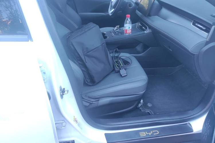 Used BYD Qin PLUS 2025 DM-i Smart Drive 55KM Leading Model Right Front Seat
