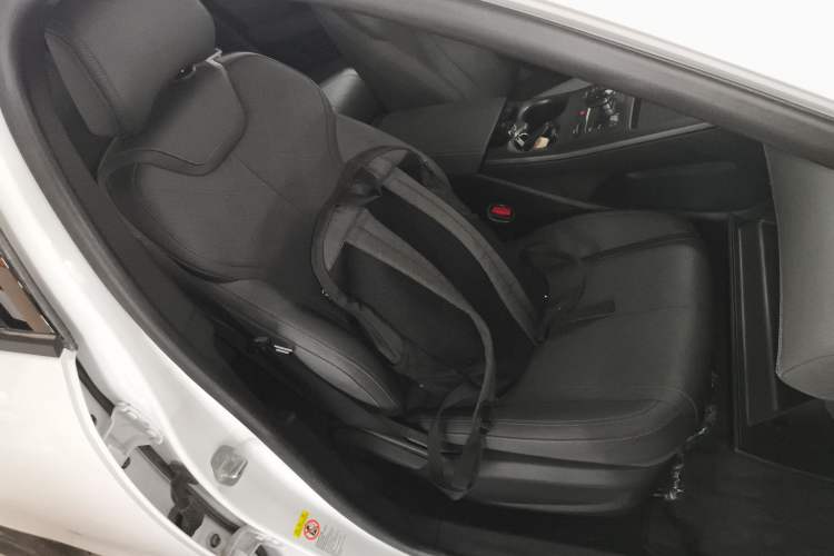 Used BYD Qin PLUS 2025 DM-i Smart Drive 55KM Leading Model Right Front Seat