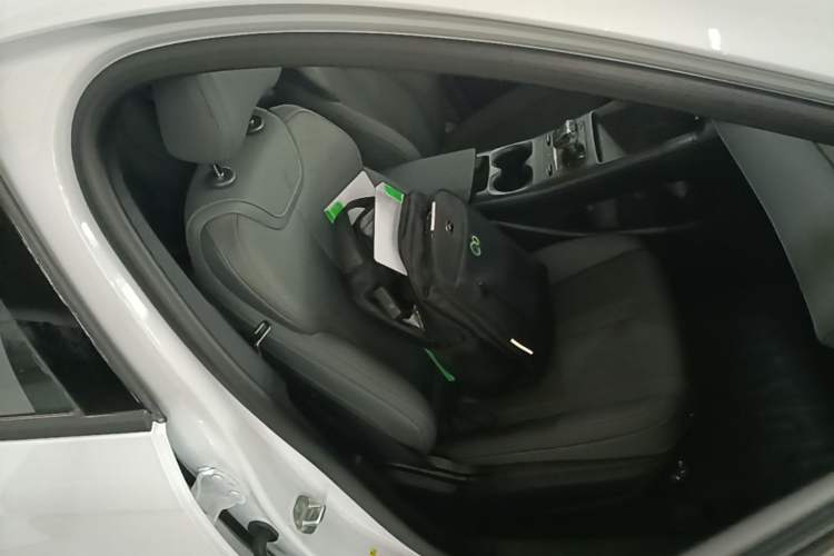 Used BYD Qin PLUS 2025 DM-i Smart Drive 55KM Leading Model Right Front Seat