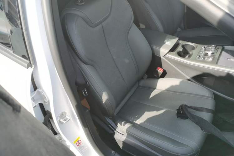 Used BYD Qin PLUS 2025 DM-i Smart Drive 55KM Leading Model Right Front Seat