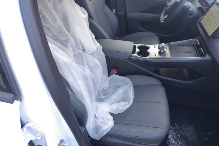 Used BYD Qin PLUS 2025 DM-i Smart Drive 55KM Leading Model Right Front Seat
