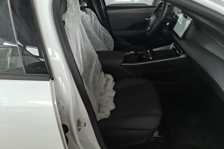 Used BYD Qin PLUS  Right Front Seat