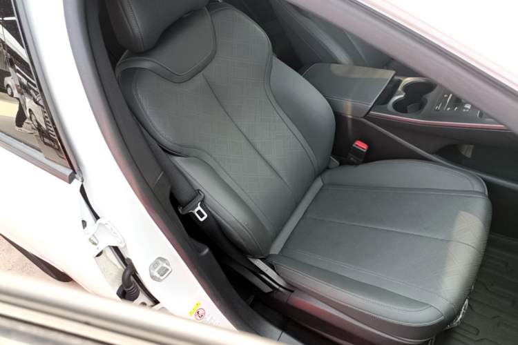 Used BYD Qin PLUS 2025 DM-i Smart Drive 55KM Leading Model Right Front Seat