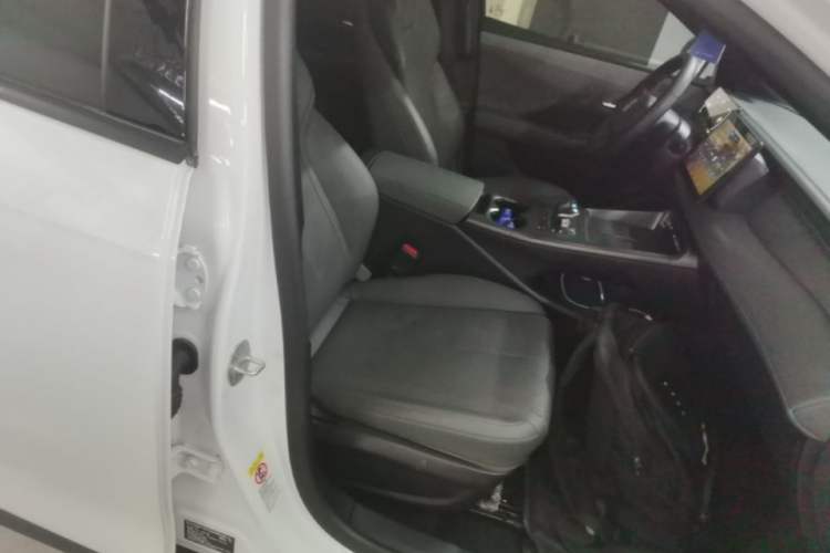 Used BYD Qin PLUS 2025 DM-i Smart Drive 55KM Leading Model Right Front Seat