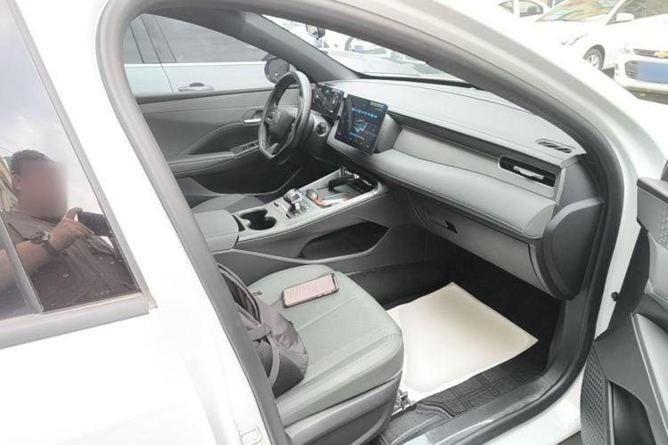 Used BYD Qin PLUS 2025 DM-i Smart Drive 55KM Leading Model Right Front Seat