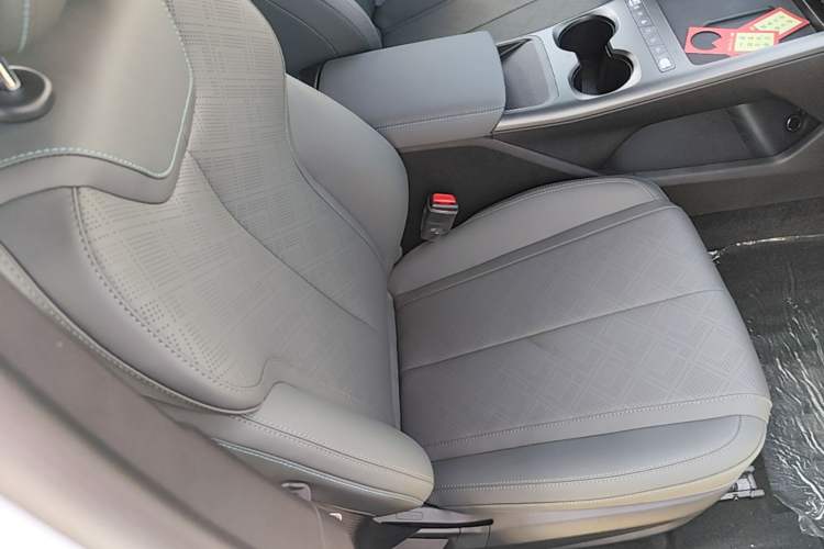 Used BYD Qin PLUS  Right Front Seat