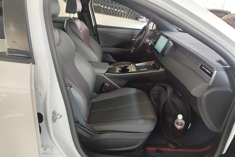 Used BYD Qin PLUS  Right Front Seat