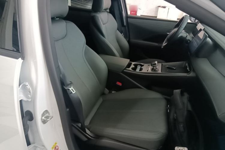 Used BYD Qin PLUS 2025 DM-i Smart Drive 55KM Leading Model Right Front Seat