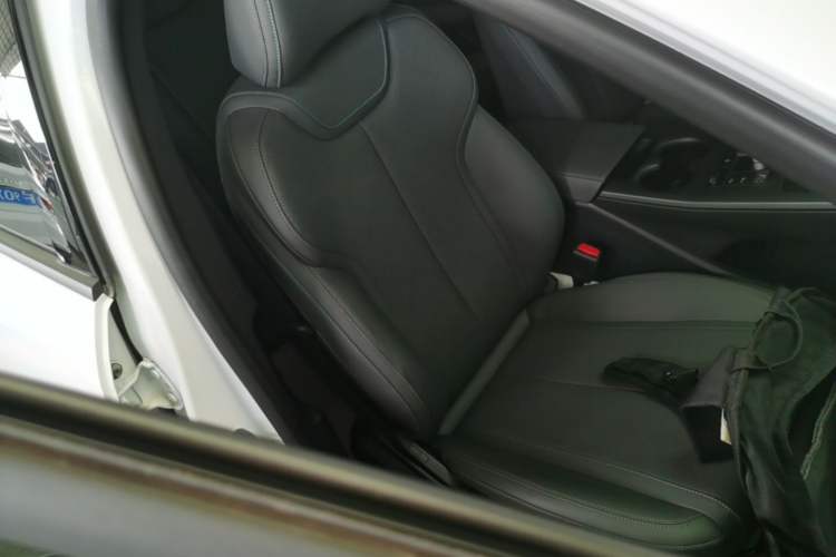 Used BYD Qin PLUS 2025 DM-i Smart Drive 55KM Leading Model Right Front Seat