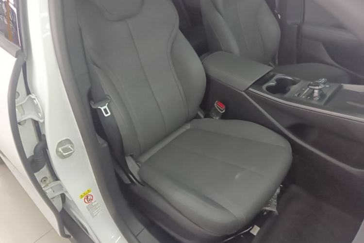 Used BYD Qin PLUS 2025 DM-i Smart Drive 55KM Leading Model Right Front Seat