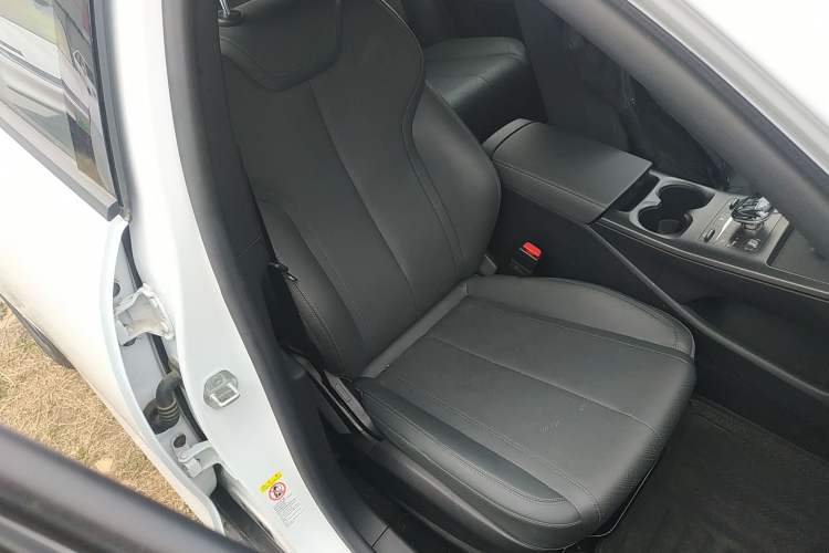 Used BYD Qin PLUS 2025 EV Smart Drive Edition 420KM Leading Model Right Front Seat