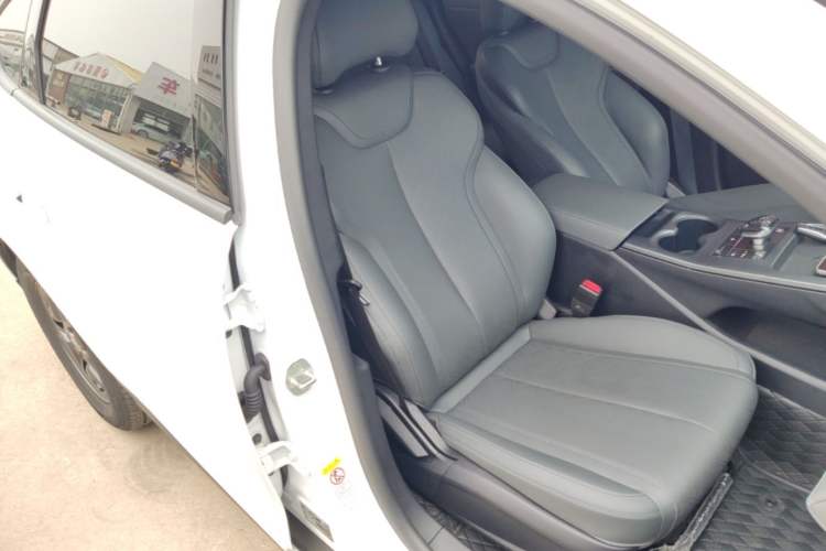 Used BYD Qin PLUS 2025 DM-i Smart Drive 55KM Leading Model Right Front Seat