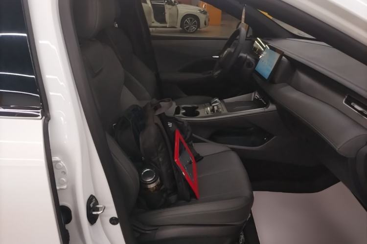 Used BYD Qin PLUS 2025 DM-i Smart Drive 55KM Leading Model Right Front Seat