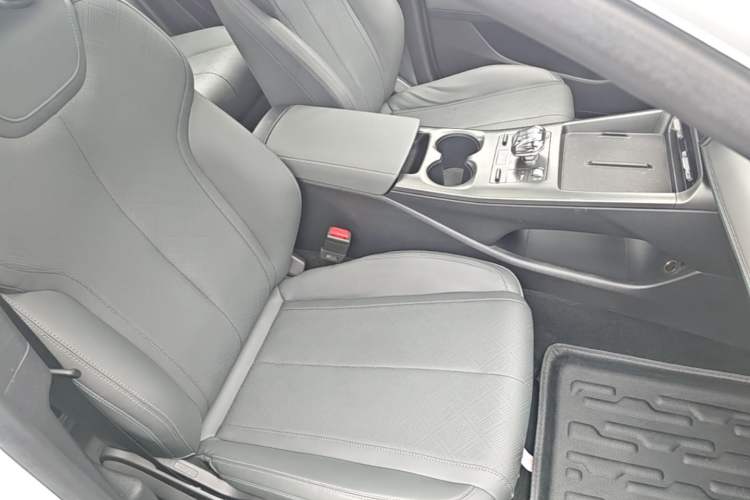 Used BYD Qin PLUS 2025 DM-i Smart Drive 120KM Superior Model Right Front Seat
