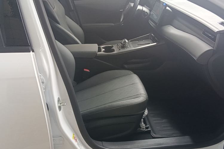 Used BYD Qin PLUS 2025 DM-i Smart Drive 55KM Leading Model Right Front Seat