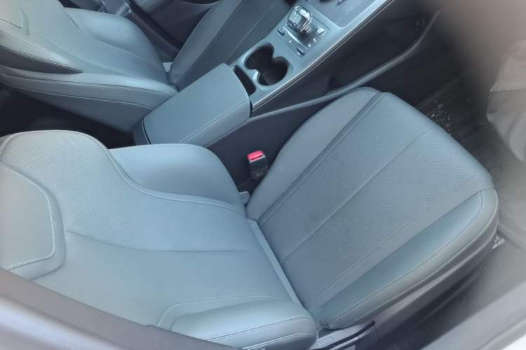 Used BYD Qin PLUS 2025 DM-i Smart Drive 55KM Leading Model Right Front Seat