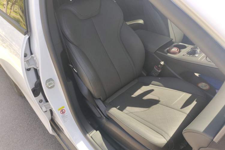 Used BYD Qin PLUS 2025 DM-i Smart Drive 55KM Leading Model Right Front Seat