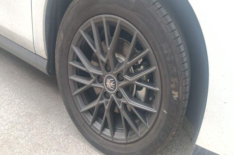 Used BYD Qin PLUS  Right Front Wheel Hub