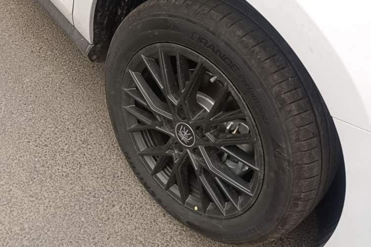 Used BYD Qin PLUS  Right Front Wheel Hub