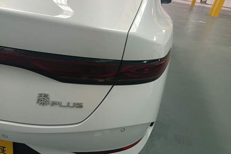 Used BYD Qin PLUS 2025 DM-i Smart Drive 55KM Leading Model Right Rear Taillight