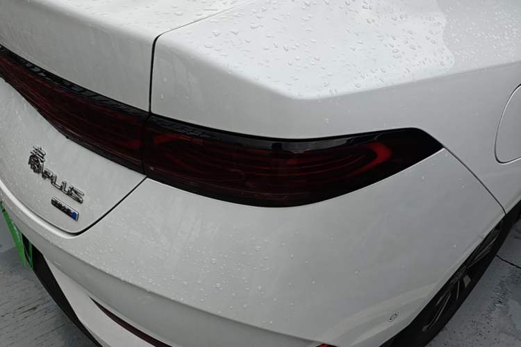 Used BYD Qin PLUS 2025 DM-i Smart Drive 55KM Beyond Model Right Rear Taillight