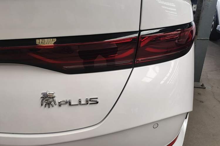Used BYD Qin PLUS 2025 DM-i Smart Drive 55KM Leading Model Right Rear Taillight