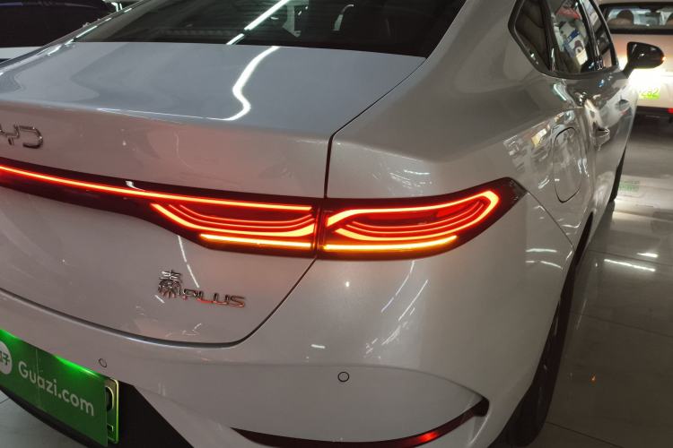 Used BYD Qin PLUS 2025 DM-i Smart Drive 55KM Leading Model Right Rear Taillight