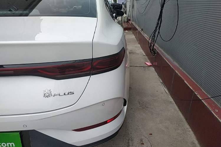 Used BYD Qin PLUS 2025 DM-i Smart Drive 55KM Leading Model Right Rear Taillight