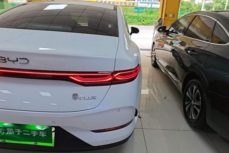 Used BYD Qin PLUS 2025 DM-i Smart Drive 55KM Leading Model Right Rear Taillight