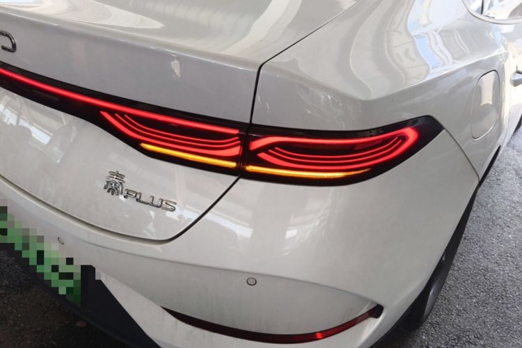 Used BYD Qin PLUS 2025 DM-i Smart Drive 55KM Leading Model Right Rear Taillight
