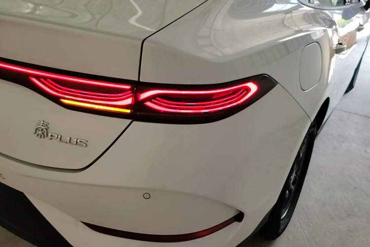 Used BYD Qin PLUS  Right Rear Taillight