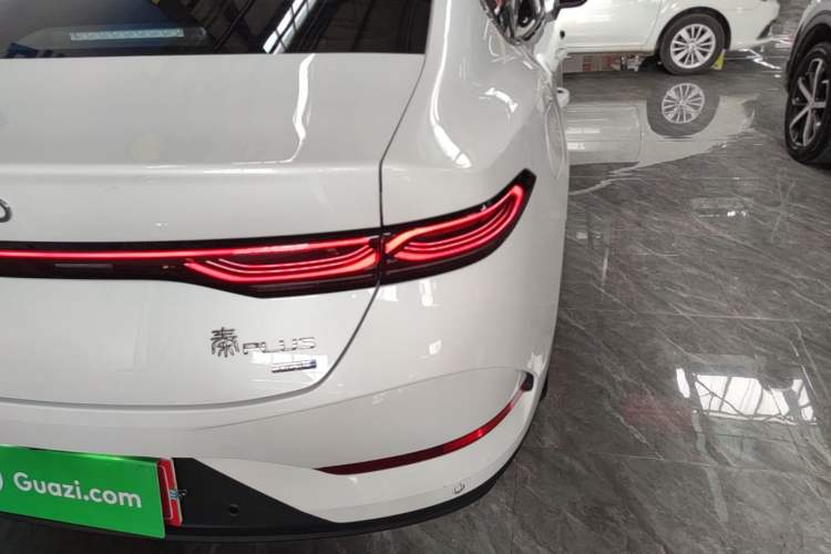 Used BYD Qin PLUS 2025 EV Smart Drive Edition 510KM Leading Model Right Rear Taillight