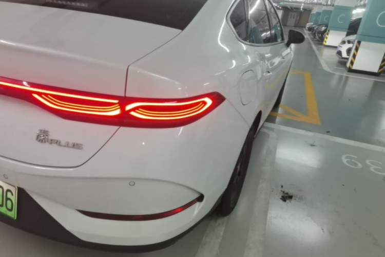 Used BYD Qin PLUS 2025 DM-i Smart Drive 55KM Leading Model Right Rear Taillight