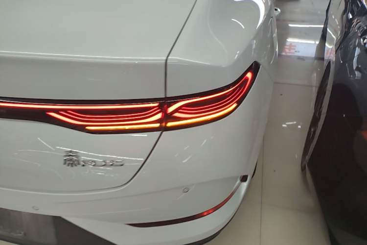 Used BYD Qin PLUS  Right Rear Taillight