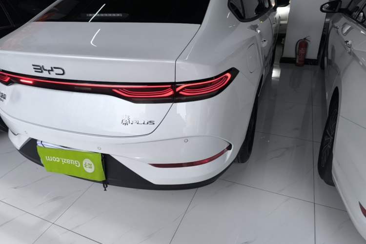 Used BYD Qin PLUS 2025 DM-i Smart Drive 55KM Leading Model Right Rear Taillight