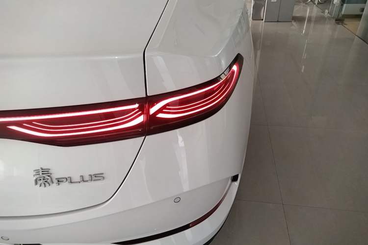 Used BYD Qin PLUS  Right Rear Taillight