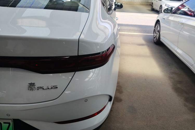 Used BYD Qin PLUS 2025 DM-i Smart Drive 55KM Leading Model Right Rear Taillight
