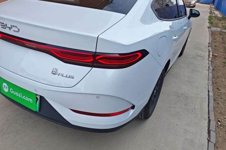 Used BYD Qin PLUS 2025 DM-i Smart Drive 55KM Leading Model Right Rear Taillight