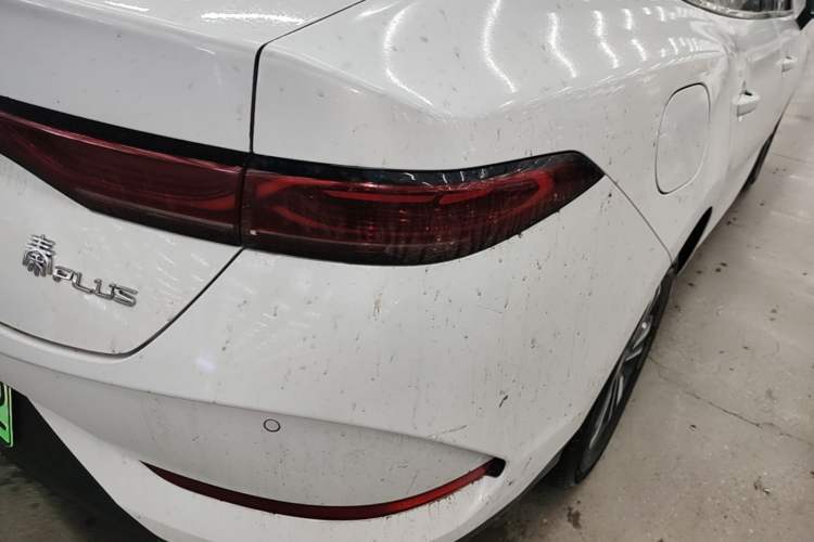 Used BYD Qin PLUS 2025 DM-i Smart Drive 55KM Leading Model Right Rear Taillight
