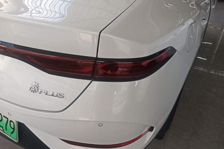 Used BYD Qin PLUS 2025 DM-i Smart Drive 55KM Leading Model Right Rear Taillight