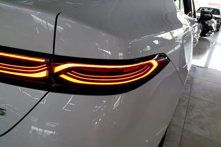 Used BYD Qin PLUS 2025 DM-i Smart Drive 55KM Leading Model Right Rear Taillight