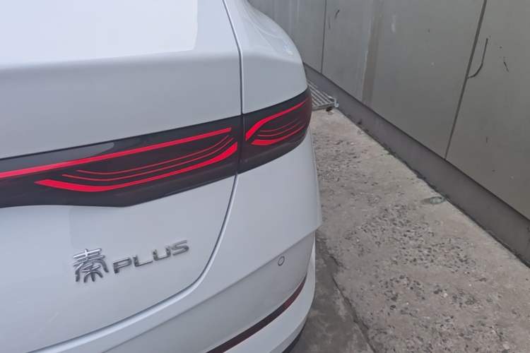 Used BYD Qin PLUS  Right Rear Taillight