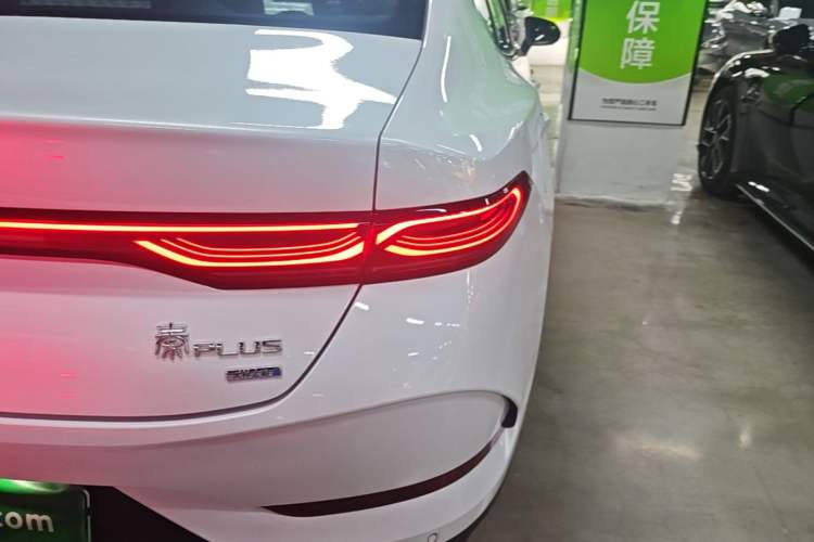 Used BYD Qin PLUS 2025 EV Smart Drive Version 510KM Beyond Model Right Rear Taillight